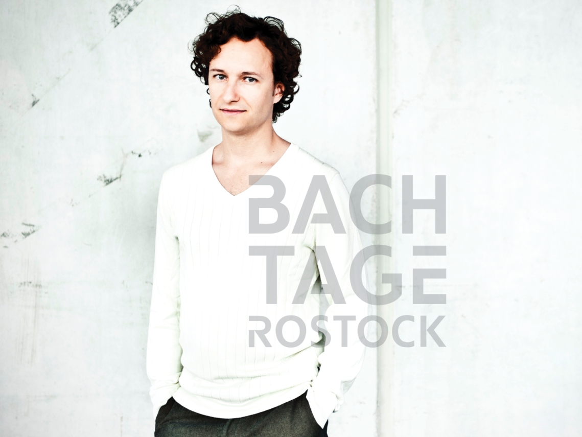 Der Pianist Martin Helmchen spielt am 21. Oktober im Rostocker Barocksaal alle sechs Partiten Bachs auf dem Klavier. | Foto: Giorgia Bertazzi