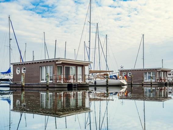 Schwimmende Suiten im Naturhafen Krummin | Foto: TMV/Tiemann